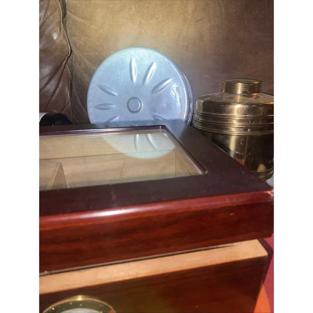 Humidor With Hygrometer‎